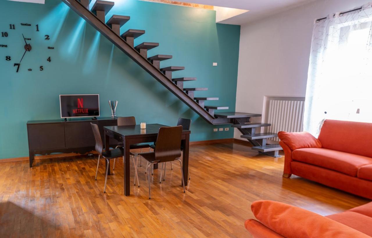 Centro Storico-Dimora Con Terrazza- Wi-Fi E Ac Apartamento Asti Exterior foto
