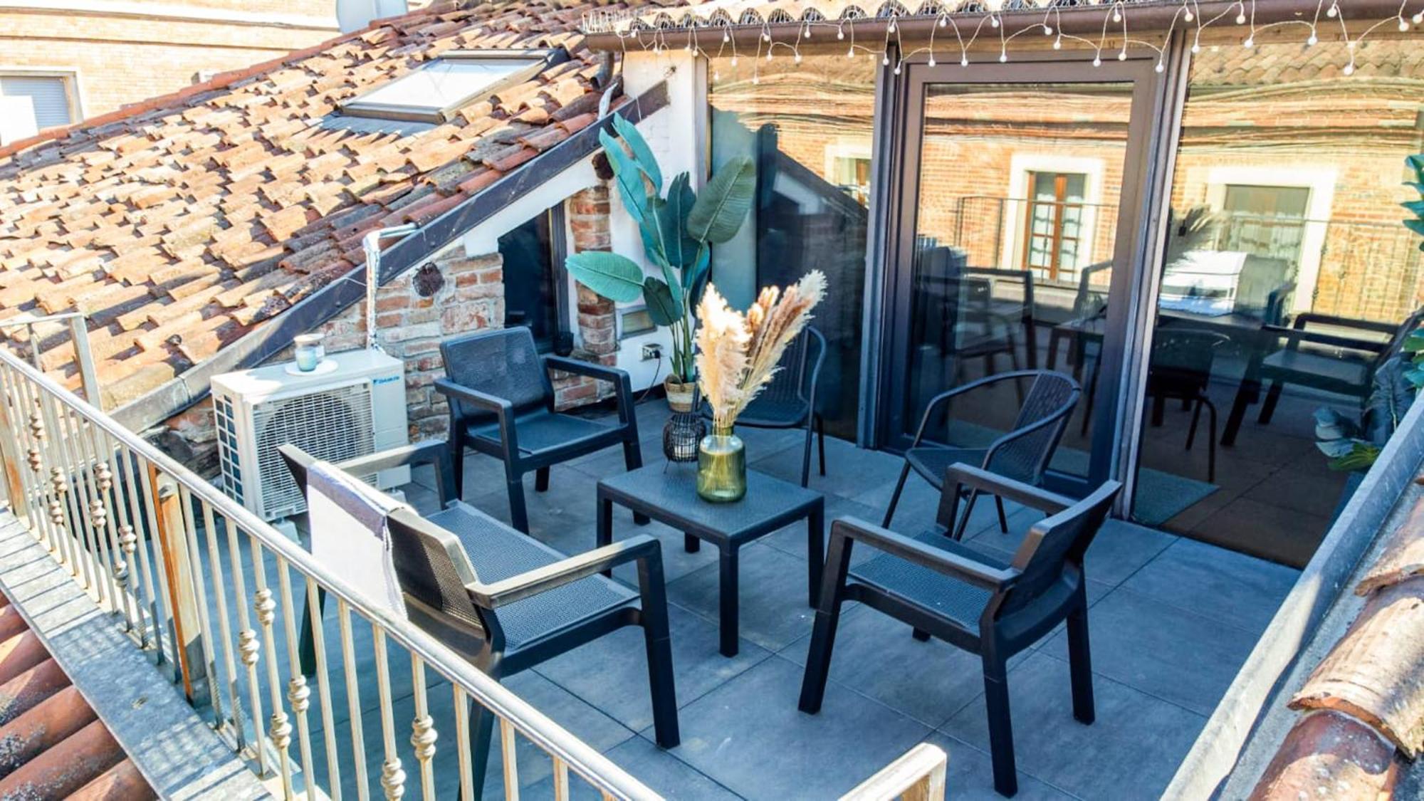 Centro Storico-Dimora Con Terrazza- Wi-Fi E Ac Apartamento Asti Exterior foto