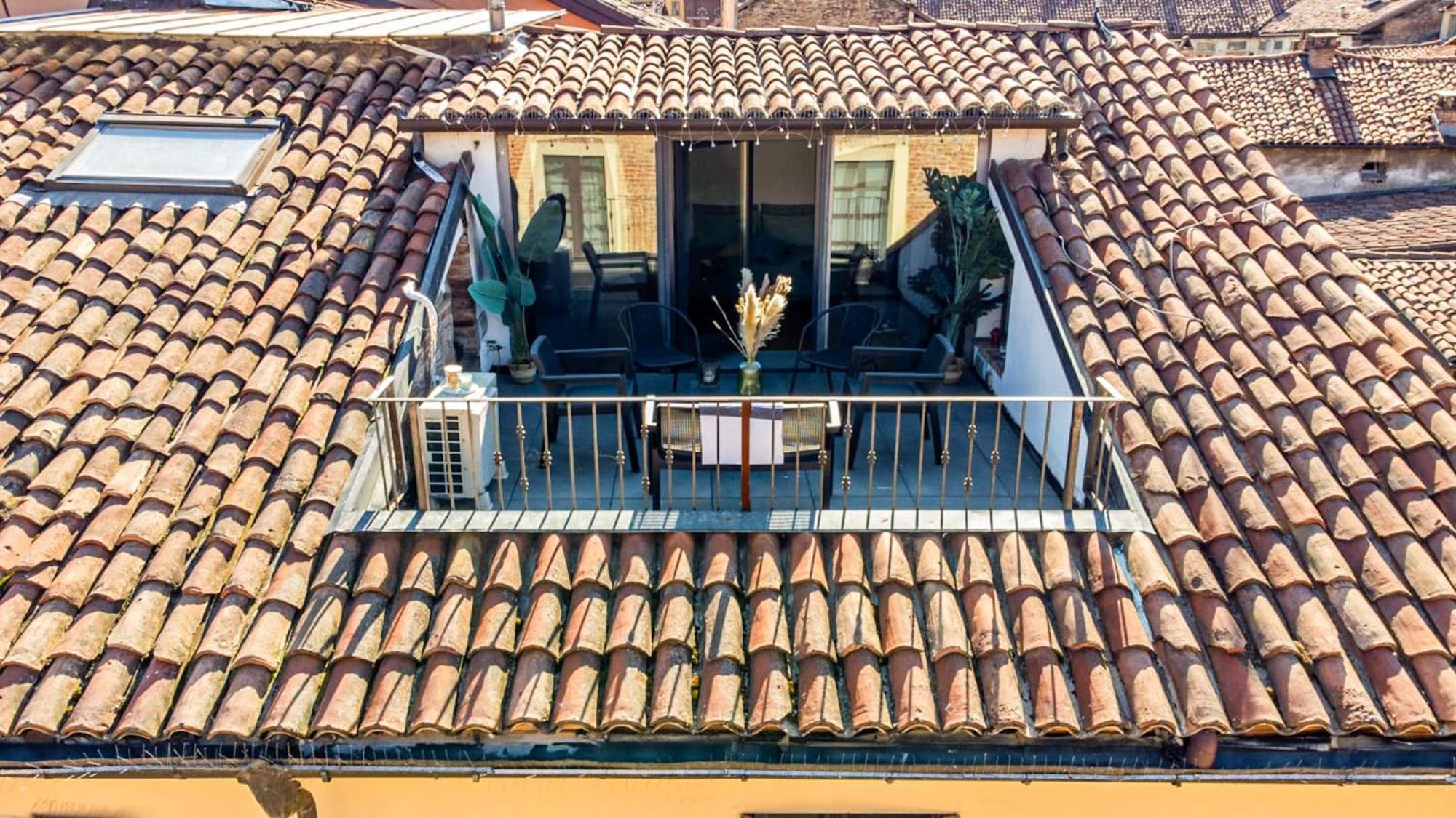 Centro Storico-Dimora Con Terrazza- Wi-Fi E Ac Apartamento Asti Exterior foto